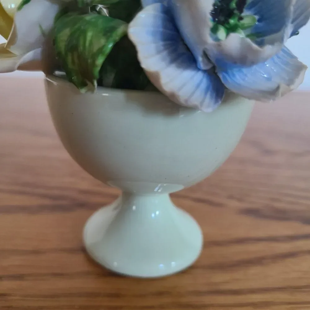 Vintage Radnor Bone China Mini Floral Bouquet Basket Vase Capodimonte Porcelain